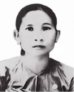 Chị Út Tịch đánh giặc