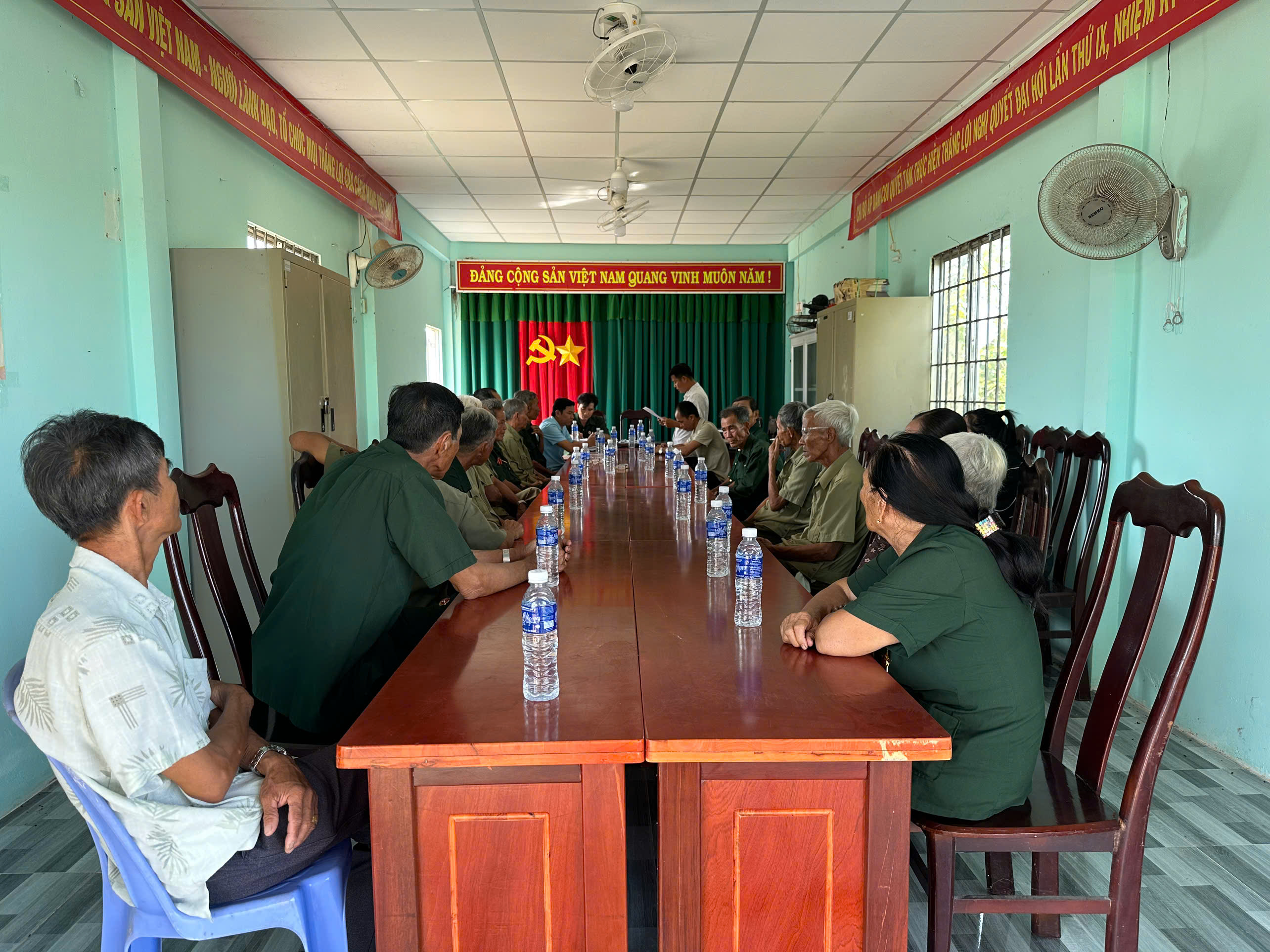 Anh hùng Dân Tộc Danh Coi