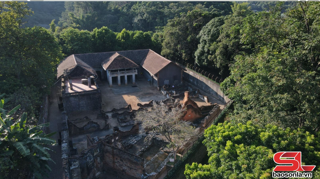 Nhà tù Sơn La