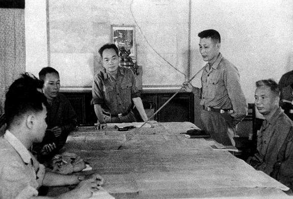 TRUNG TƯỚNG ĐỒNG SỸ NGUYÊN – VỊ TƯ LỆNH TRƯỜNG SƠN, NGƯỜI GÓP PHẦN GIỮ VỮNG TUYẾN ĐƯỜNG HỒ CHÍ MINH