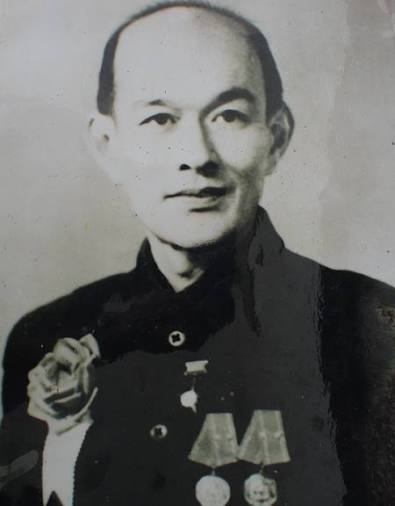LƯƠNG ĐỊNH CỦA NHÀ NÔNG HỌC TRÊN ĐỒNG RUỘNG