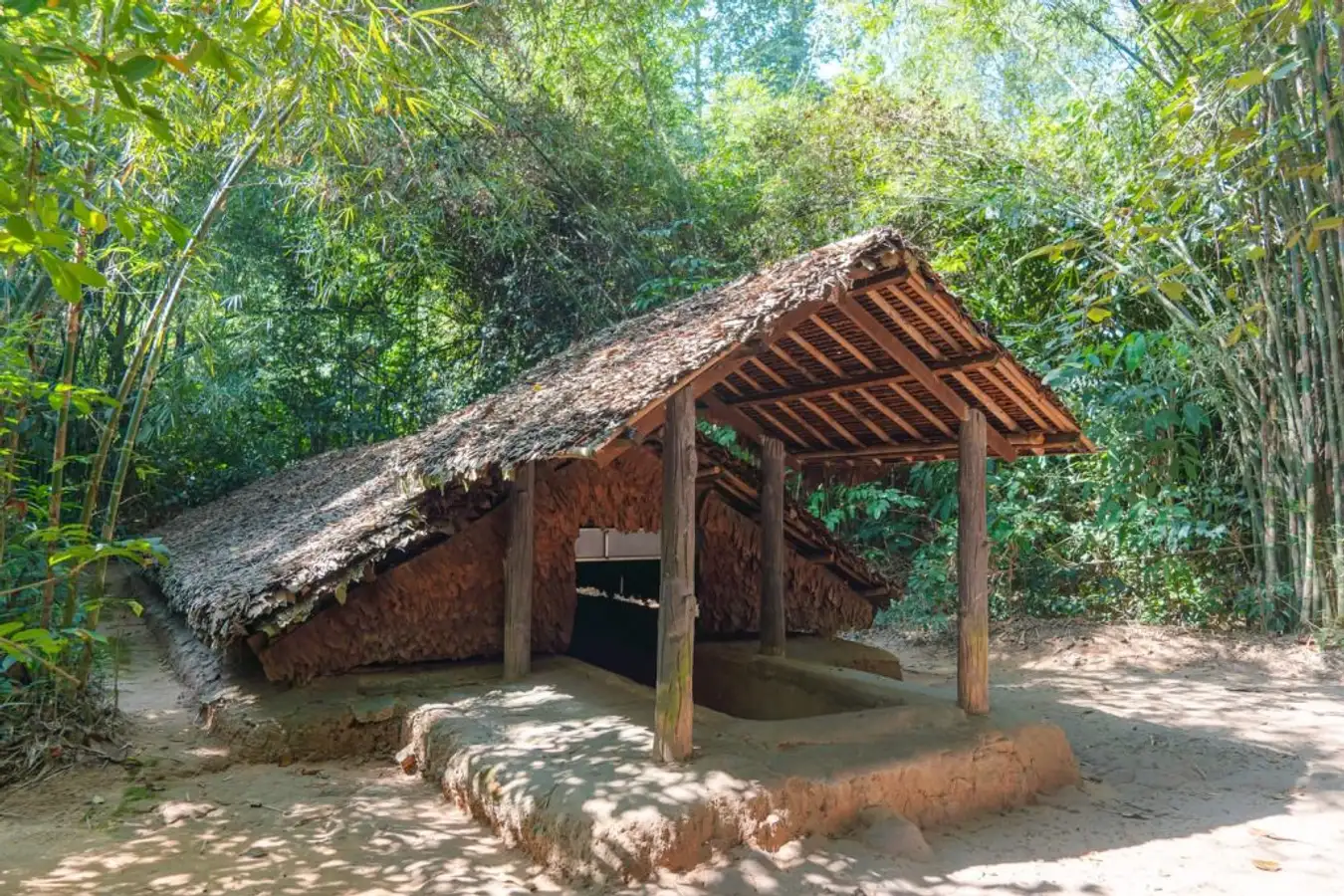 Địa đạo Củ Chi – Thành phố dưới lòng đất