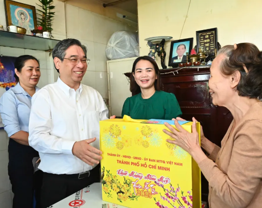 Mẹ Lộc Thị Bản