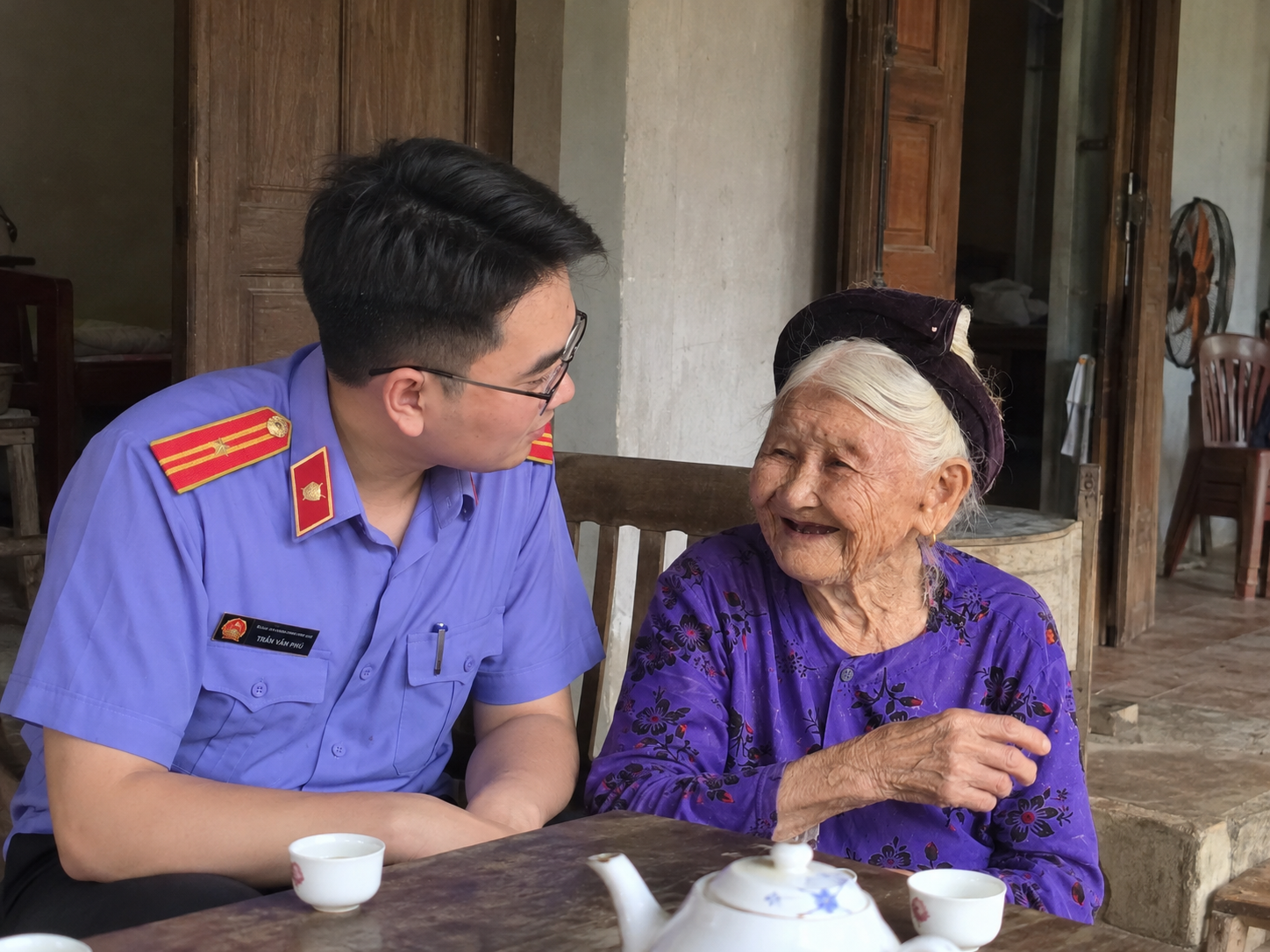 THỜI HOA LỬA TRONG LỜI KỂ CỦA BÀ NỘI
