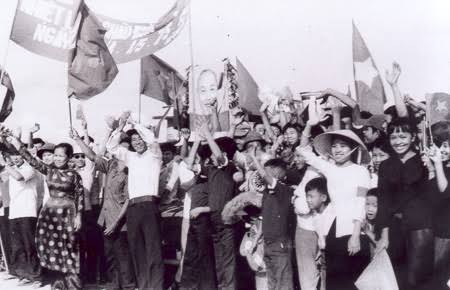 CHỦ TỊCH HỒ CHÍ MINH – NGƯỜI LÃNH ĐẠO CÁCH MẠNG THÁNG TÁM NĂM 1945
