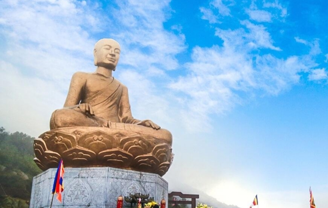 TRẦN NHÂN TÔNG – VỊ VUA ANH MINH, ANH HÙNG DÂN TỘC