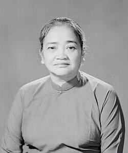 Người thắp lửa Đồng Khởi