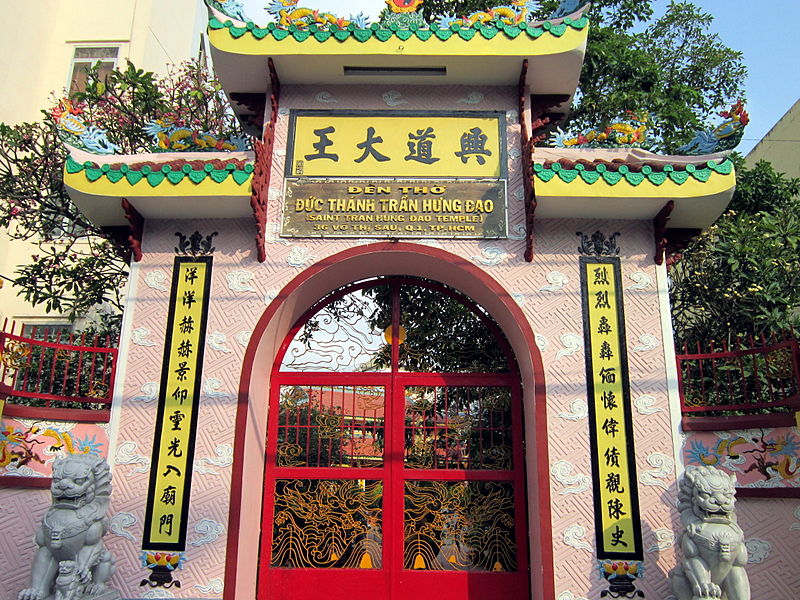 Anh hùng Trần Hưng Đạo
