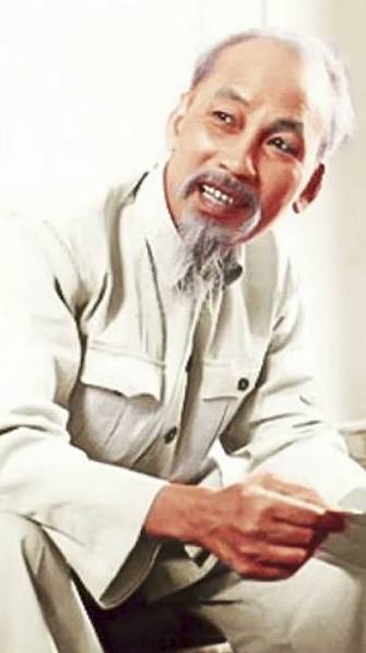 CHỦ TỊCH HỒ CHÍ MINH - VỊ CHA GIÀ KÍNH YÊU CỦA DÂN TỘC