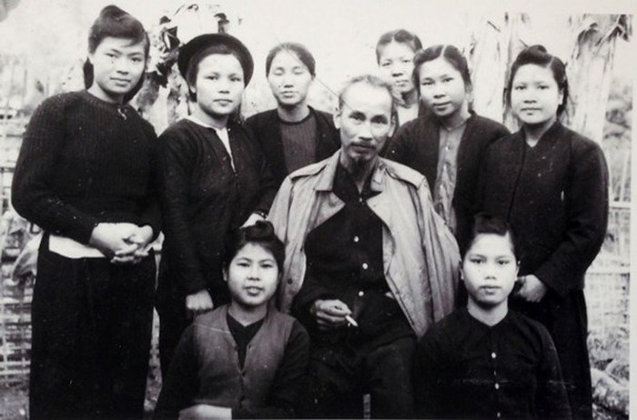 câu chuyện lịch sử 142