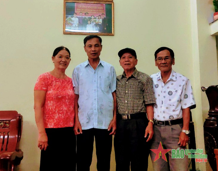 Day dứt của người anh hùng