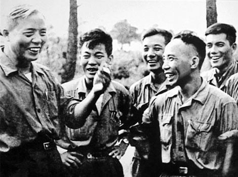 Thượng tướng Đinh Đức Thiện – Cú lội ngược dòng của vị tướng vận chuyển nhiên liệu xuyên Trường Sơn