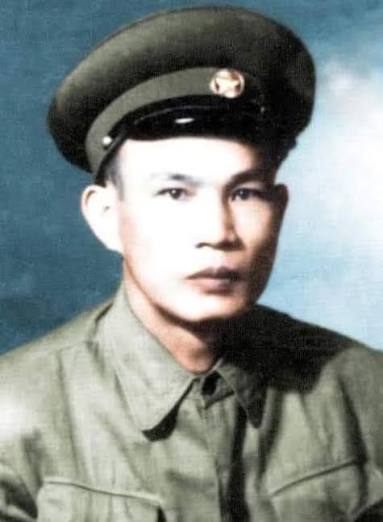 “THI TƯỚNG” GIỮA CHIẾN KHU XANH