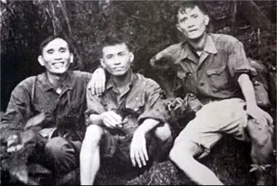 NHÀ BÁO, LIỆT SĨ, ANH HÙNG LLVTND LÊ ĐÌNH DƯ