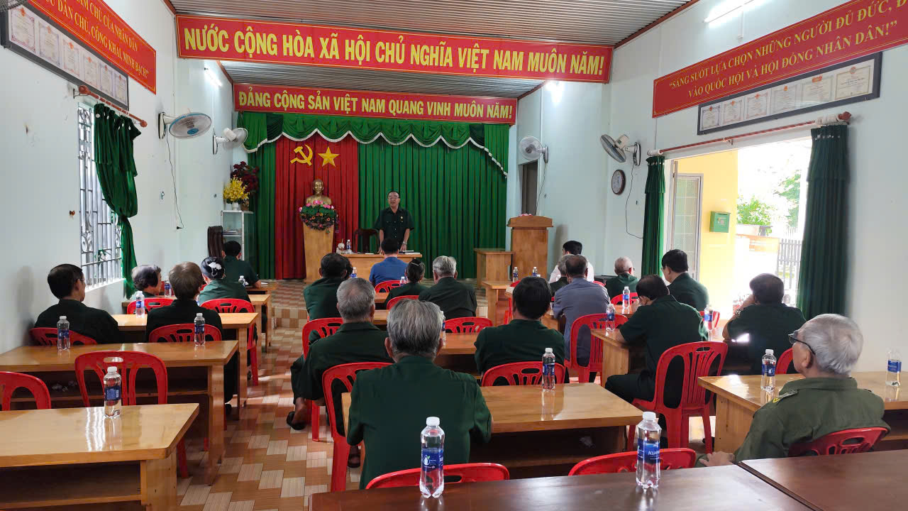 Sự tĩnh lặng của chốn thiền môn và thử thách tuần tra đêm