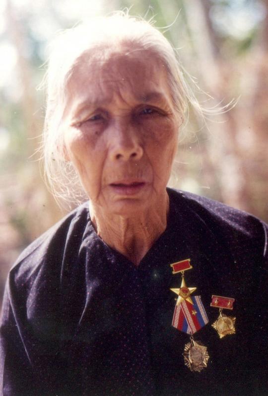 TẤM LÒNG  KIÊN TRUNG ĐẤT PHÚ HỮU CỦA MẸ NGUYỄN THỊ BỘN