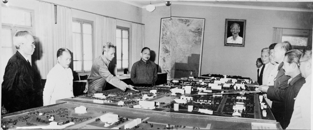 "Lăng Chủ tịch Hồ Chí Minh - Đài hoa vĩnh cửu": PHẦN II: QUÂN DÂN MỘT LÒNG XÂY DỰNG LĂNG BÁC