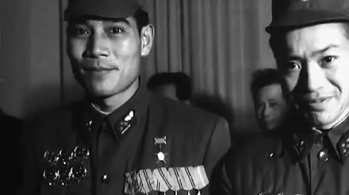 Anh hùng phi công và sứ mệnh thắp ngọn lửa truyền thống tại Lễ kỷ niệm Quốc khánh 2-9