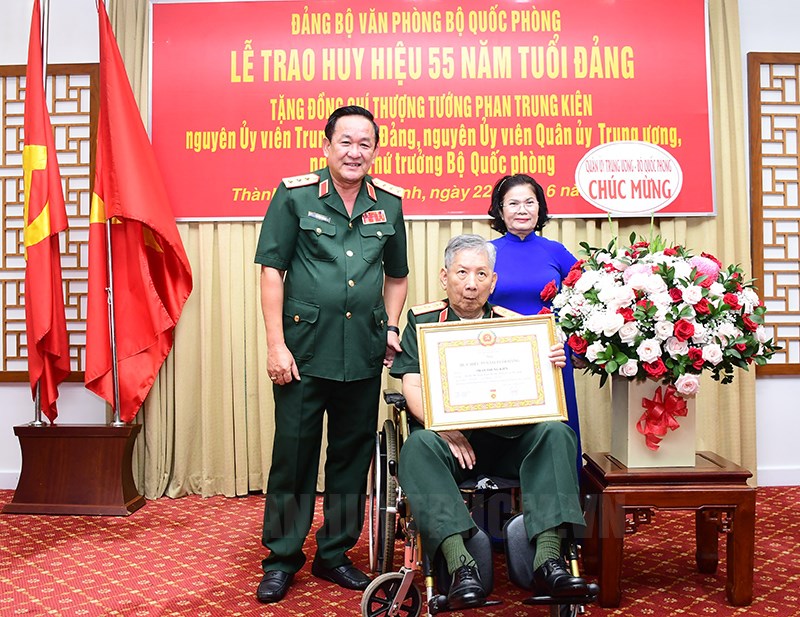 ANH HÙNG PHAN TRUNG KIÊN LẬP CÔNG NƠI TÂY BẮC GIA ĐỊNH