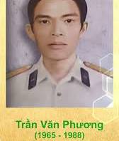 VÒNG TRÒN BẤT TỬ GIỮA BIỂN ĐÔNG