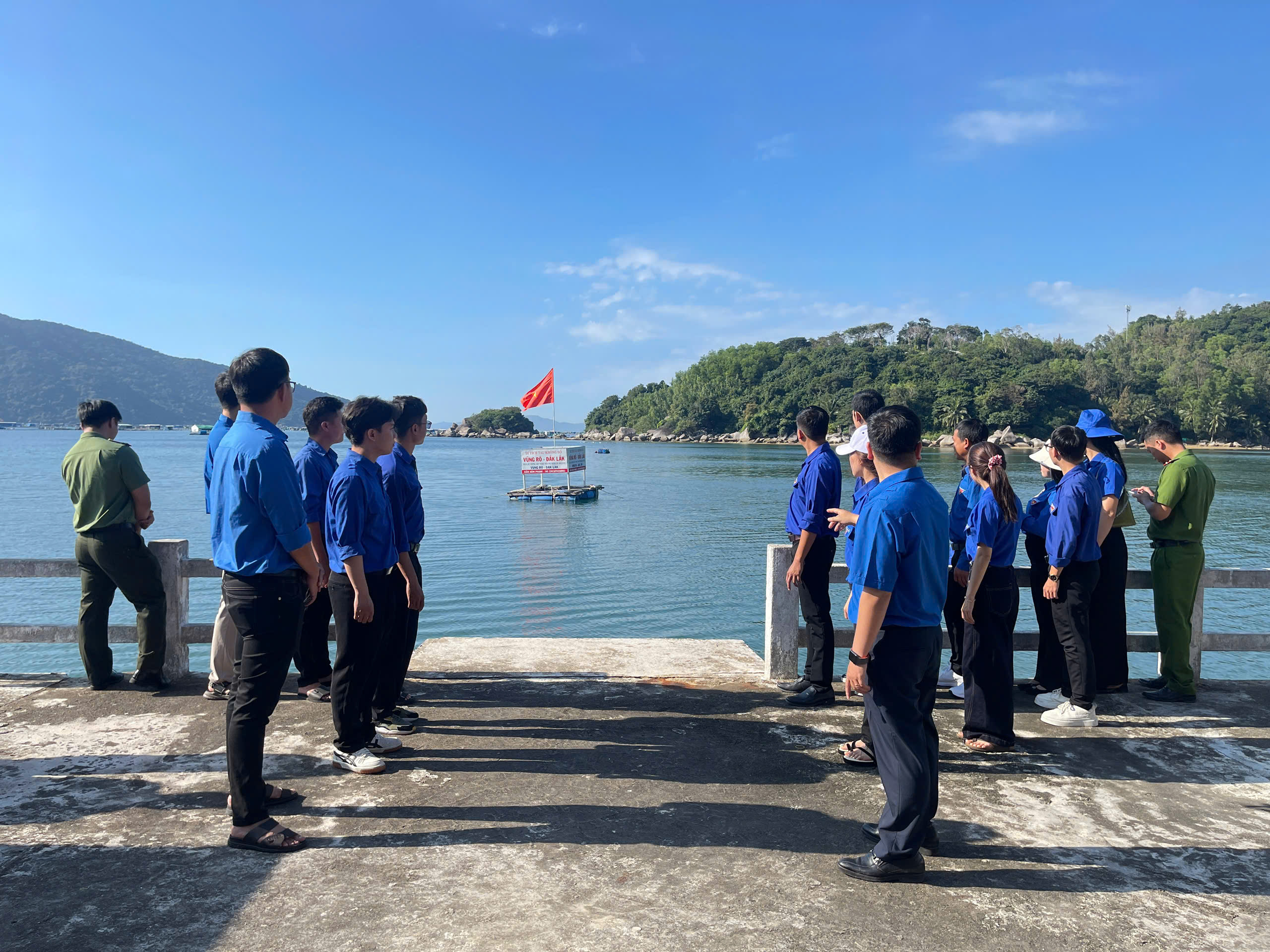 THỜI HOA LỬA TRÊN ĐẤT HÒA HIỆP