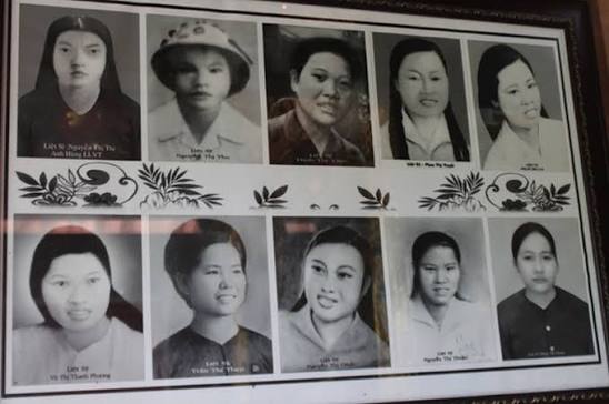 Ngã ba Đồng Lộc - Tấm phong phong xanh và 10 đóa hoa bất tử