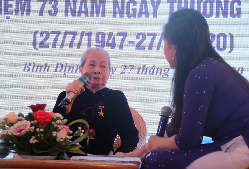 MẸ LÊ THỊ KHƯƠNG - NGƯỜI MẸ DÀNH CẢ CUỘC ĐỜI CHO QUÊ HƯƠNG, ĐẤT NƯỚC