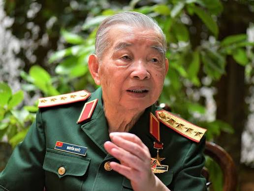Nguyễn Quyết (1922–2025), tên thật là Nguyễn Tiến Văn, là một Đại tướng Quân đội nhân dân Việt Nam, nhà lãnh đạo quân sự và chính trị có nhiều đóng góp trong các cuộc kháng chiến và sự nghiệp xây dựng quân đội.