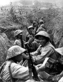 PHONG TRÀO “SĂN TÂY, BẮN TỈA”