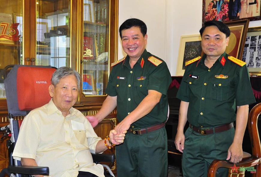 Anh hùng Phan Trung Kiên