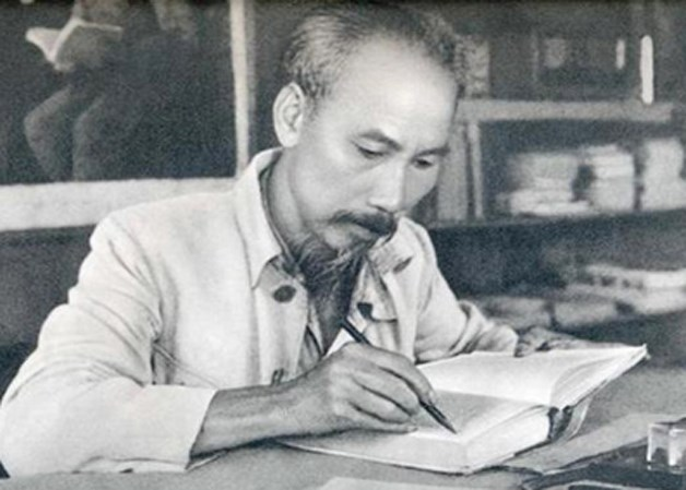 CÒN SỐNG CÒN PHẢI HỌC VÀ RÈN LUYỆN