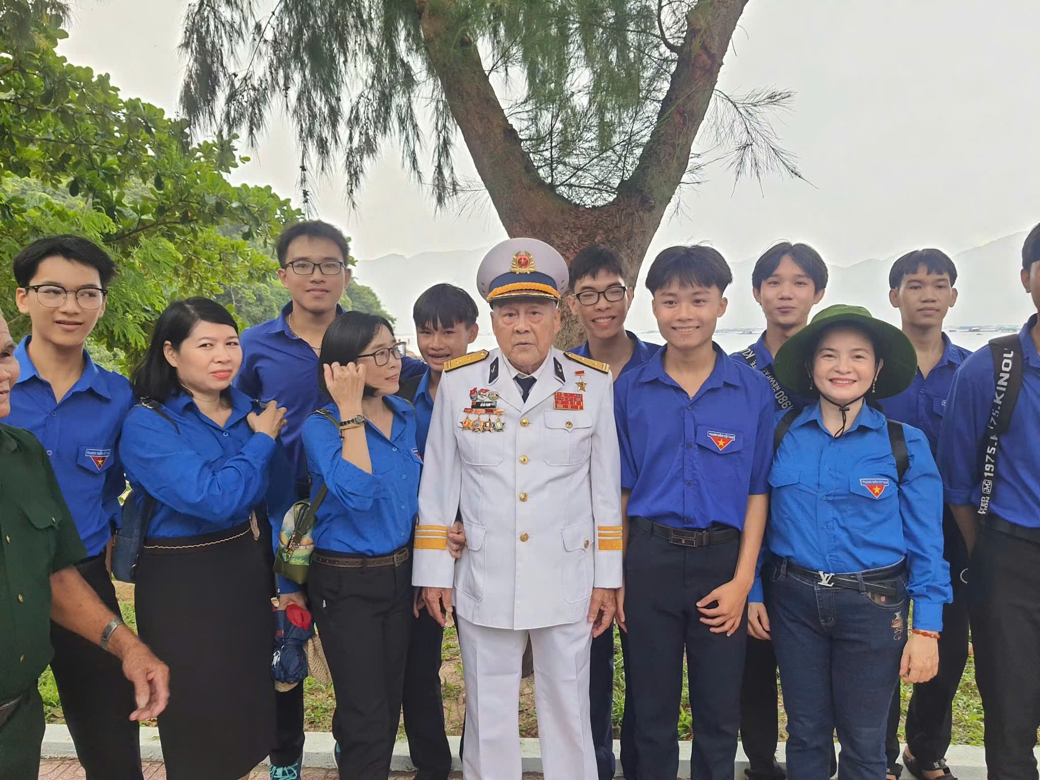 ngọn lửa cách mạng