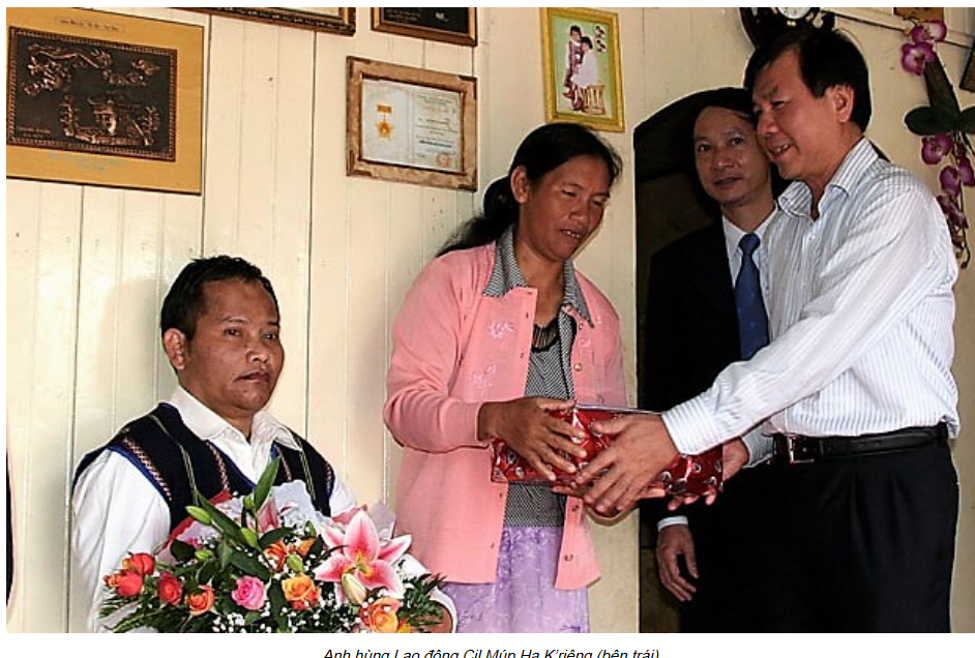 ANH HÙNG LAO ĐỘNG CIL MÚP HA K’RIÊNG – ĐÔI CHÂN VIẾT NÊN HUYỀN THOẠI