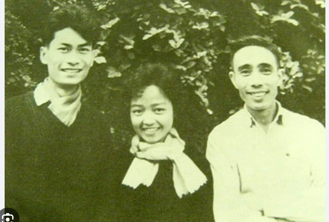 Dáng đứng tuổi hai mươi -Lê Xuân Anh