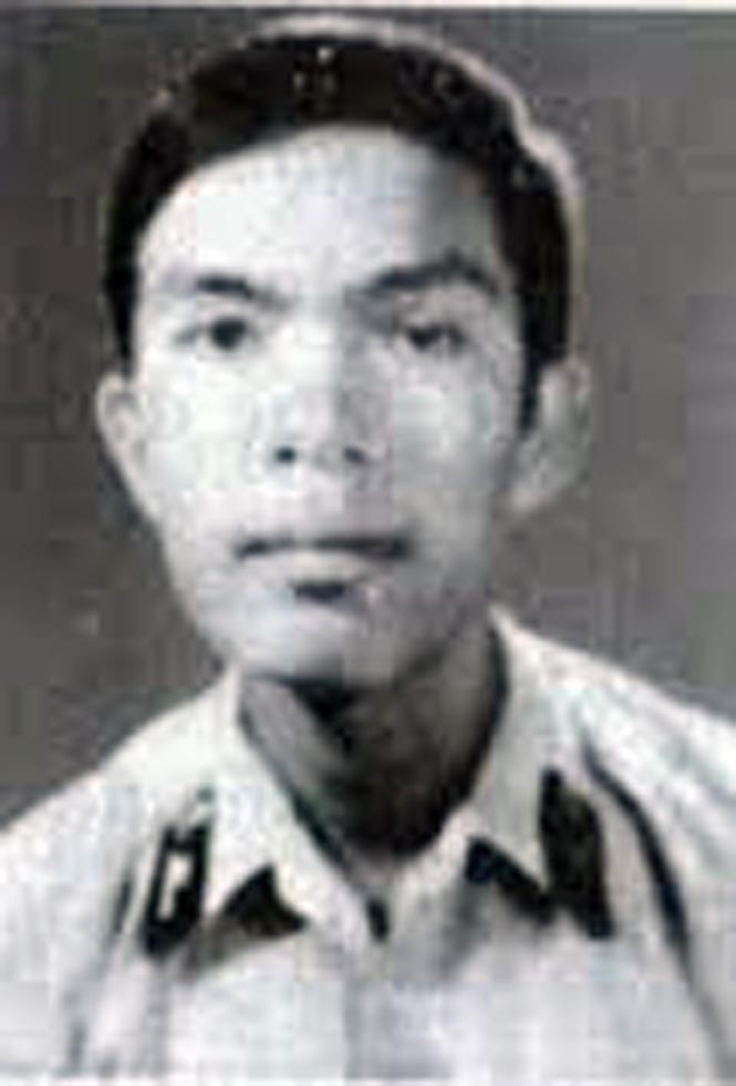 "Thà hy sinh chứ không chịu mất đảo. Hãy để cho máu của mình tô thắm lá cờ truyền thống của Quân chủng hải quân anh hùng." - Anh hùng Trần Văn Phương