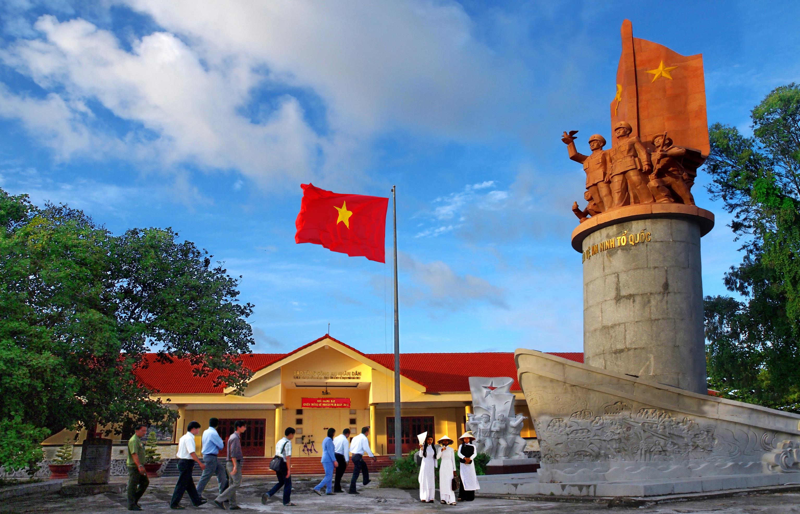 Câu chuyện  về Di tích lịch sử quốc gia - Hòn Đá Bạc Cà Mau
