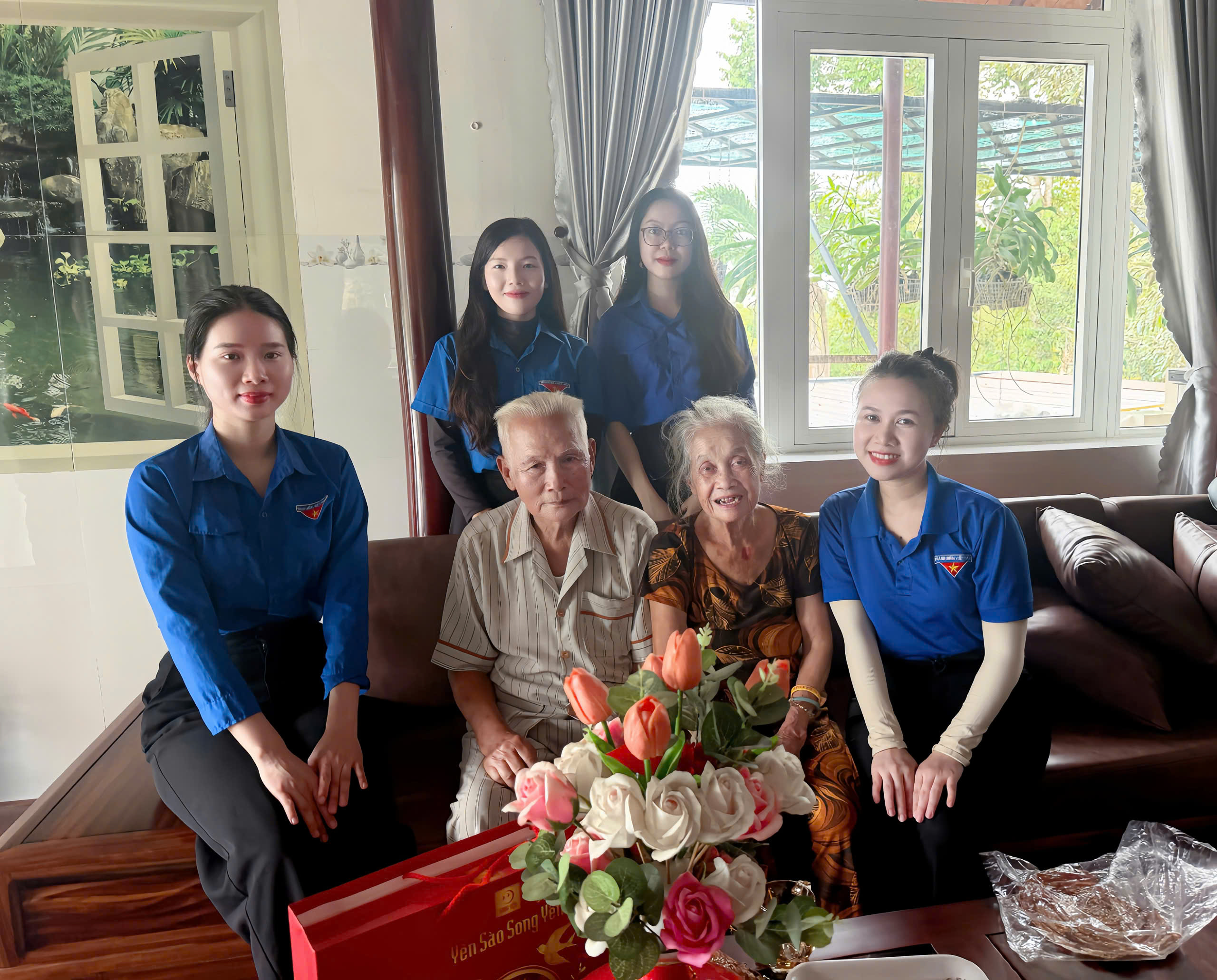 HÀNH TRÌNH TRI ÂN: BÀI CA NĂM THÁNG TỪ NGƯỜI CỰU BINH GIÀ HỒNG VĂN LƯỢNG