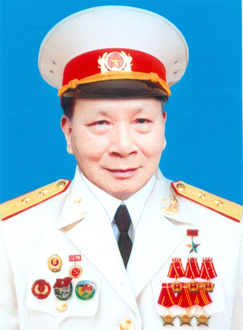 Chân dung: Lương Hữu Sắt