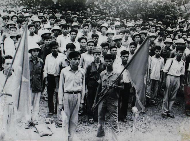 Lê Văn Khiển - Cậu học sinh ở chốt Long Quang
