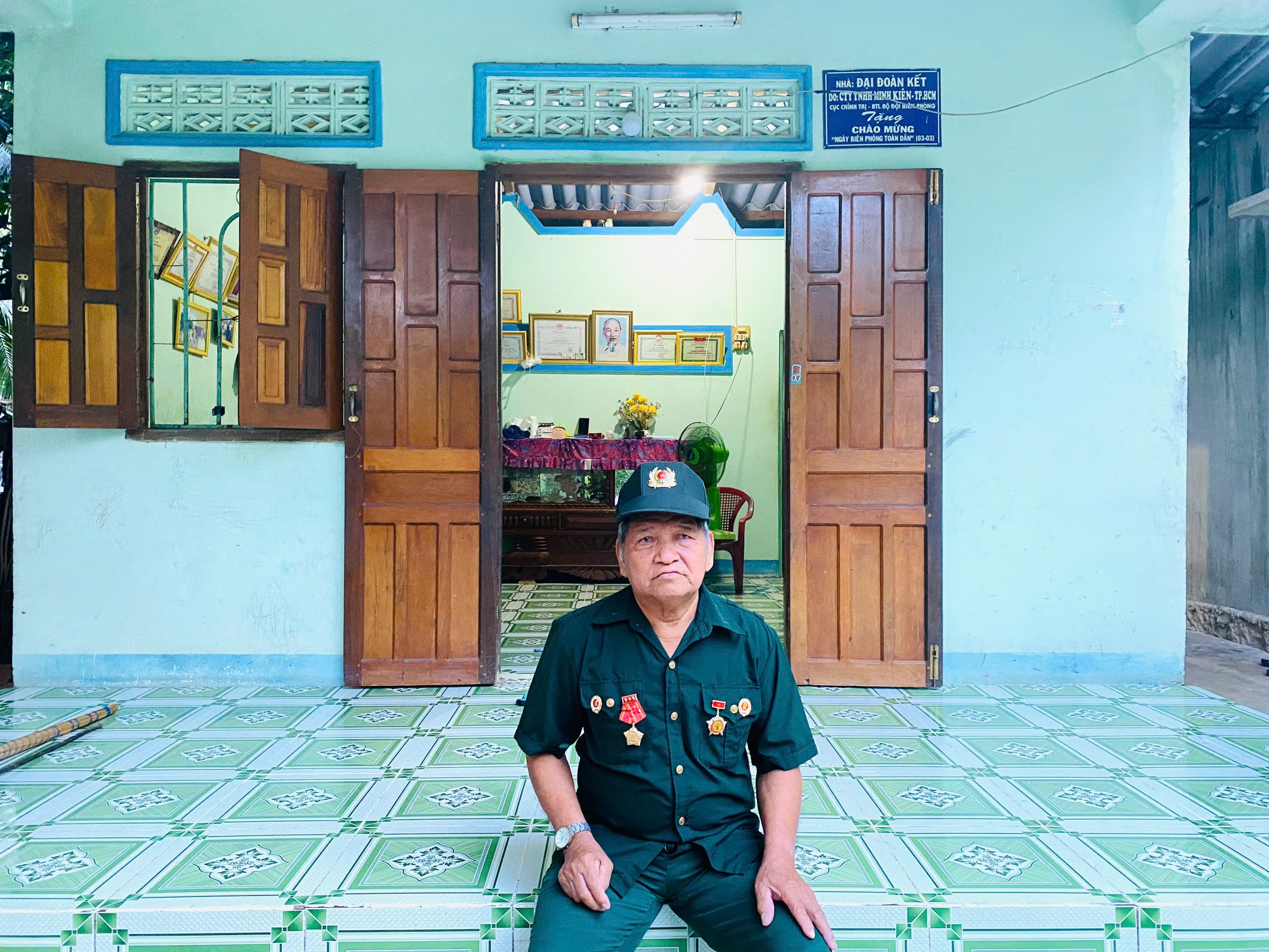NGƯỜI CON RAGLAI CỦA CẦU GÃY