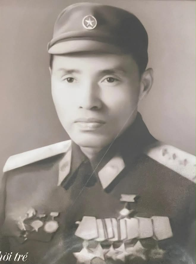 Anh hùng LLVTND Đặng Đức Song