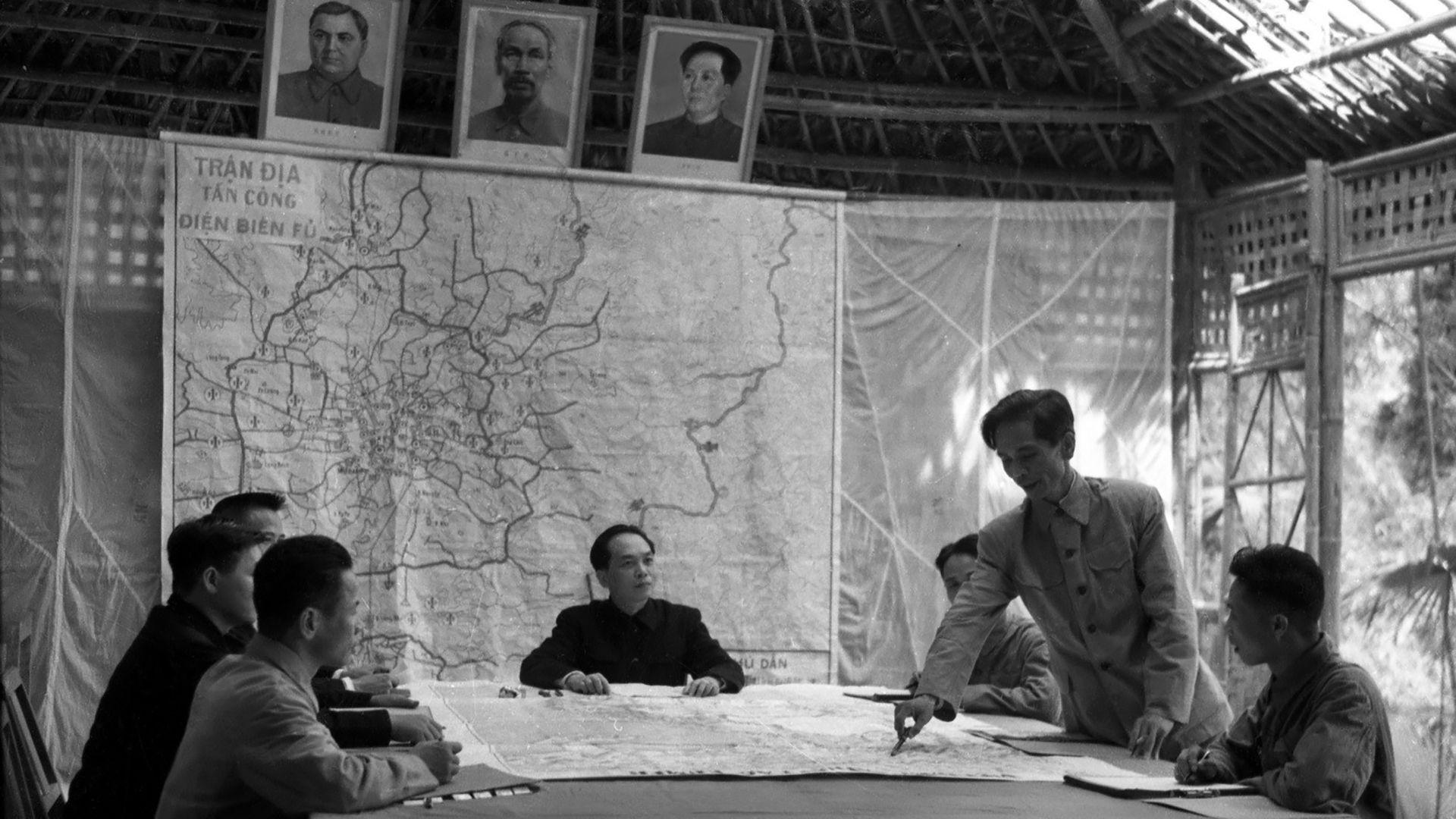 ĐẠI TƯỚNG VÕ NGUYÊN GIÁP VÀ CHIẾN THẮNG ĐIỆN BIÊN PHỦ NĂM 1954