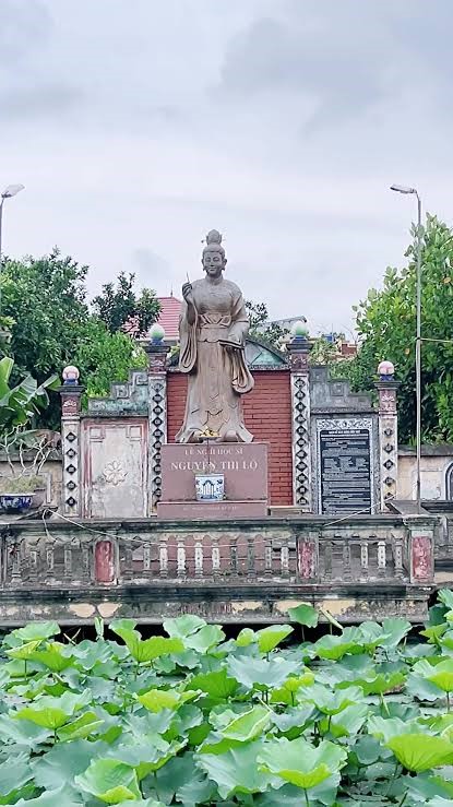 NGUYỄN THỊ LỘ BẢN LĨNH NỮ QUAN VÀ THẢM ÁN TRONG BÓNG TỐI LỊCH SỬ