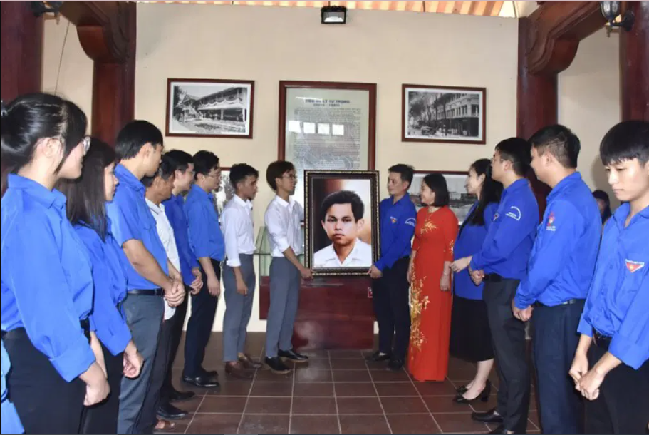 Đồng chí Lý Tự Trọng, người cộng sản kiên trung bất khuất, tấm gương sáng cho thế hệ trẻ học tập và noi theo