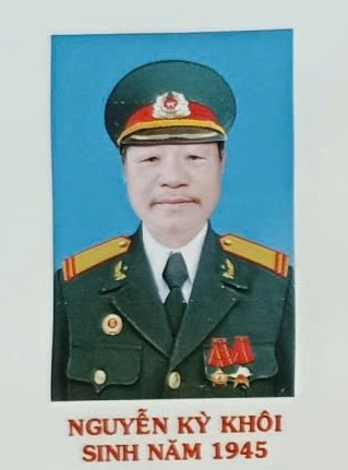 Cánh chim Lạc vút bay giữa thời hoa lửa