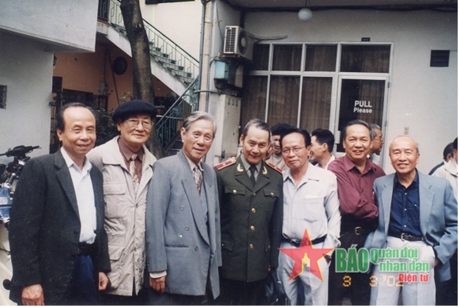 Người giáo sư điệp viên – Thiếu tướng, Giáo sư Nguyễn Đình Ngọc
