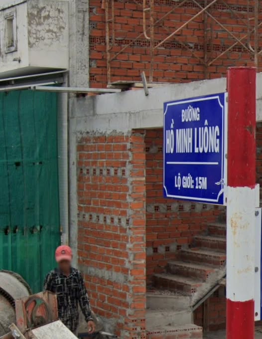 Hồ Minh Luông - Hãy viết đúng con đường mang tên anh
