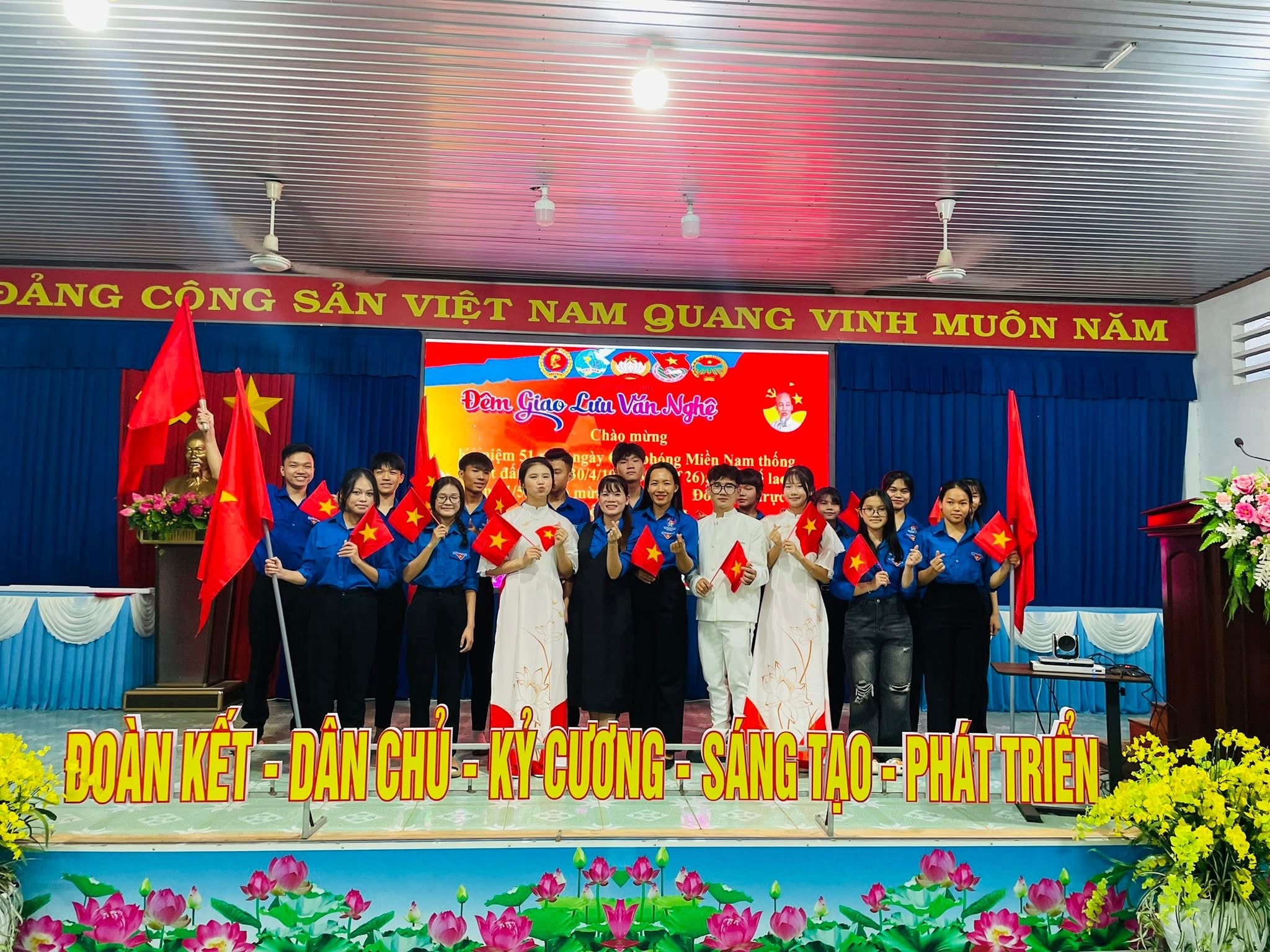 CÂU CHUYỆN THỜI HOA LỬA - Xuân Phú trong dòng chảy ký ức tháng Tư