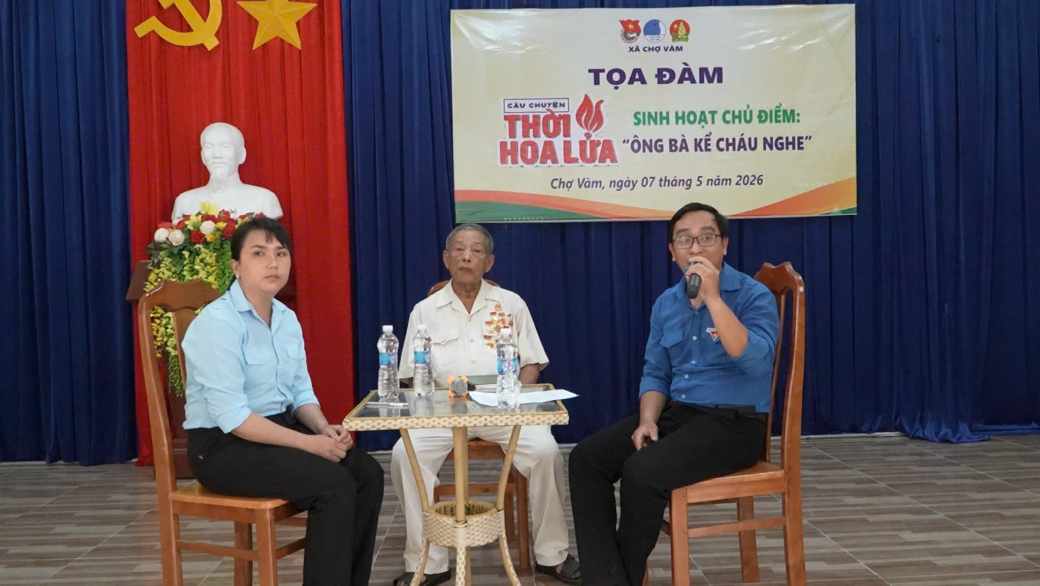 Người cán bộ đại đội trẻ tuổi