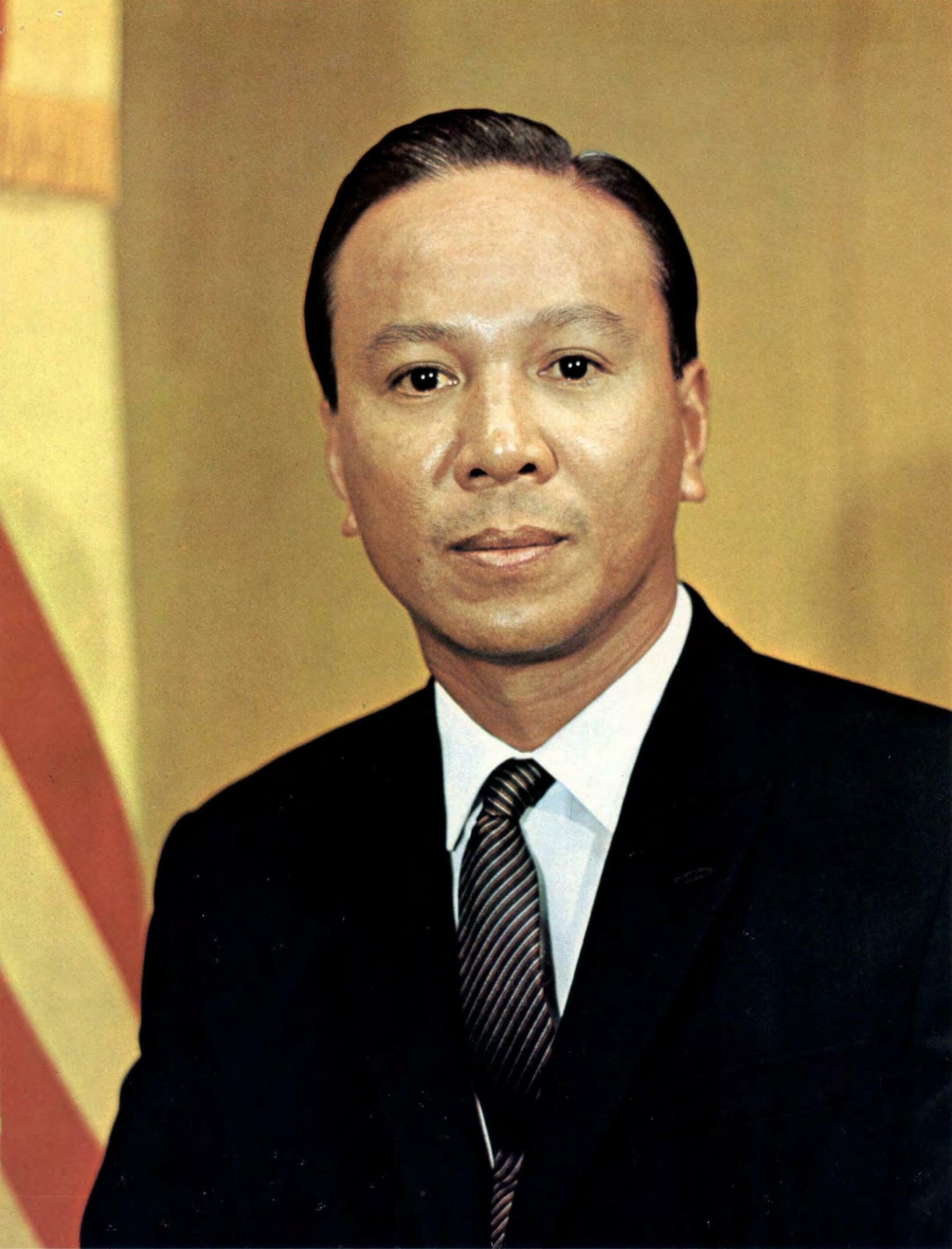 Ngọn Đuốc Sống Ở Cầu Việt Trì